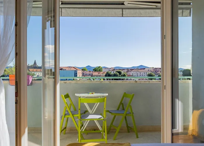 דירה Harbor Lights